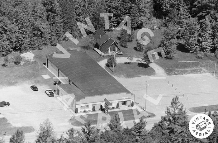 Village Lanes & Lounge - 1998 (newer photo)